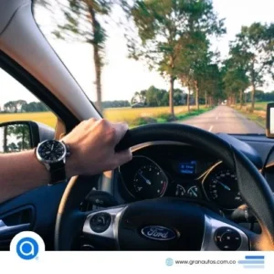 que debo revisar en mi auto antes de viajar