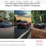 Toyota RAV4 2026 sexta generación, 100% híbrido, en color azul sobre carretera rural